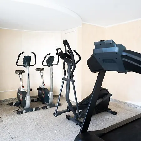 Le Victoria - Beau 2p Avec Vue Laterale, Balcon, Piscine, Sauna Et Parking Prive Au Centre De