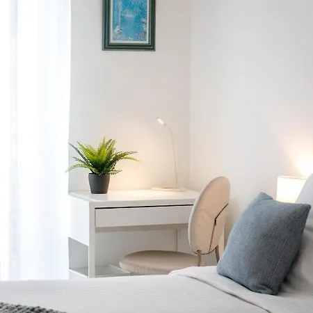 Apartamento Le Victoria - Beau 2p Avec Vue Laterale, Balcon, Piscine, Sauna Et Parking Prive Au Centre De *